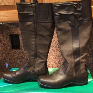 Women's Brown Knee-High Boots by Easy Street. Excellent condition. Size 6-1/2 WW